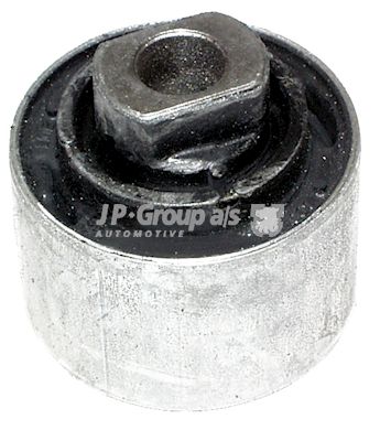 Сайлентблок переднего нижнего рычага JP Group 1140204600