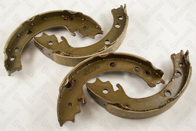Колодки тормозные барабанные STELLOX 000590SX