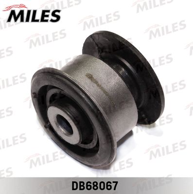 Сайлентблок верхнего рычага передней подвески Miles DB68067