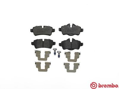 Колодки тормозные задние BREMBO P06052