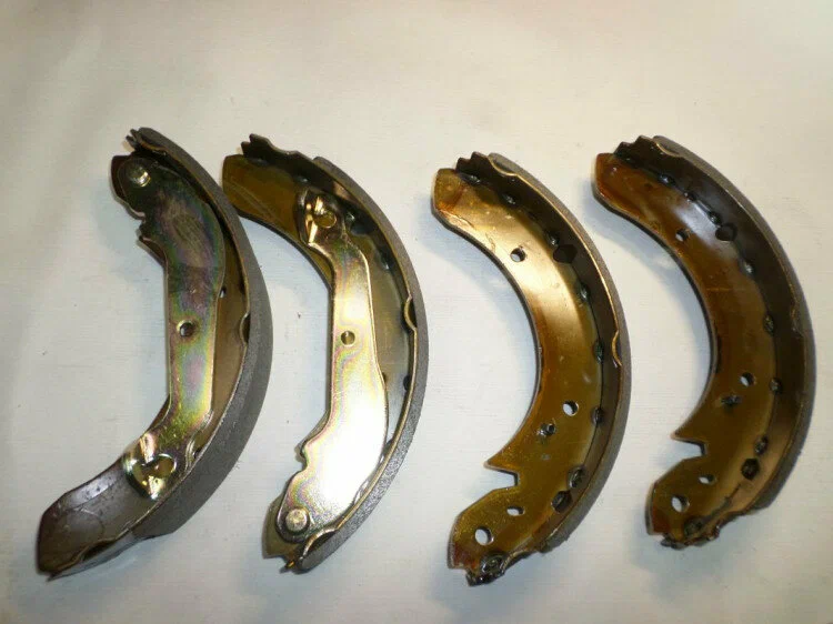 Колодки тормозные барабанные Mando MLH32