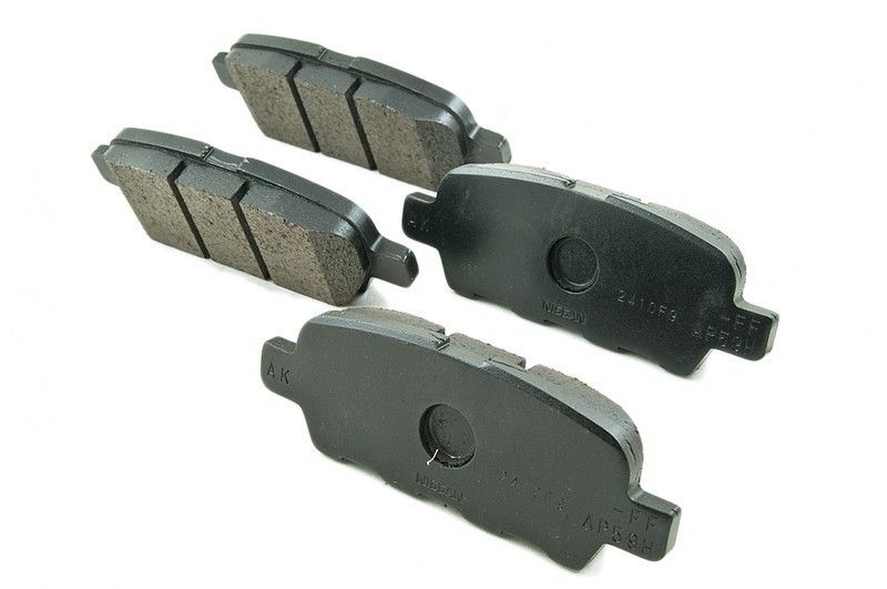 Комплект тормозных колодок Mercedes A0004209703
